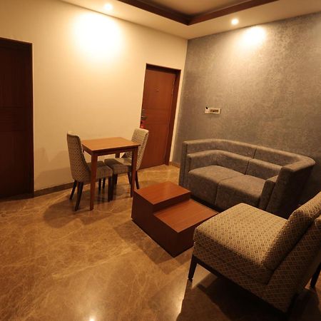 Poppys Vista Hotel Thirumurugan Poondi Ngoại thất bức ảnh