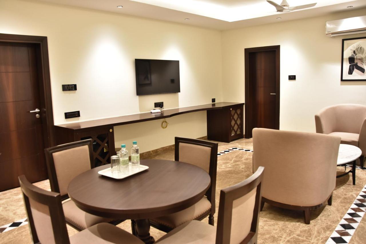 Poppys Vista Hotel Thirumurugan Poondi Ngoại thất bức ảnh