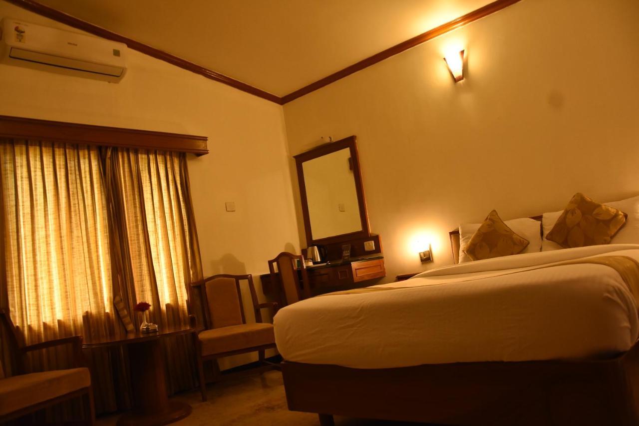 Poppys Vista Hotel Thirumurugan Poondi Ngoại thất bức ảnh
