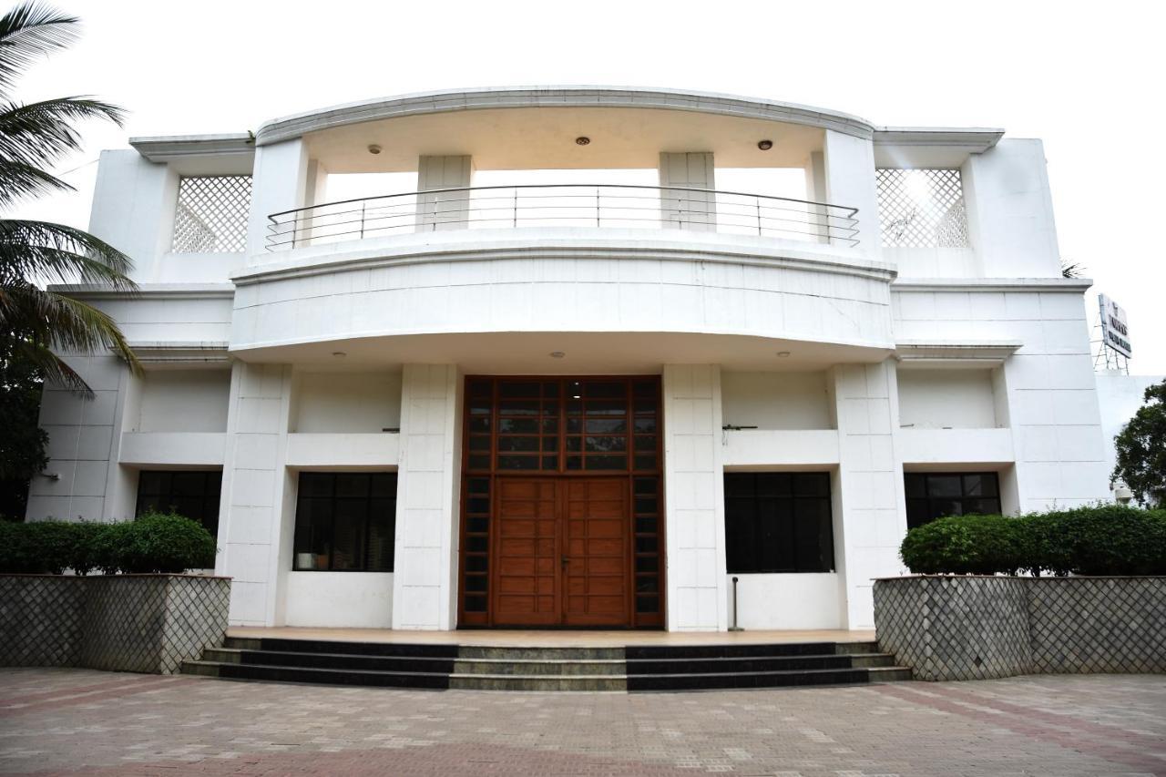 Poppys Vista Hotel Thirumurugan Poondi Ngoại thất bức ảnh