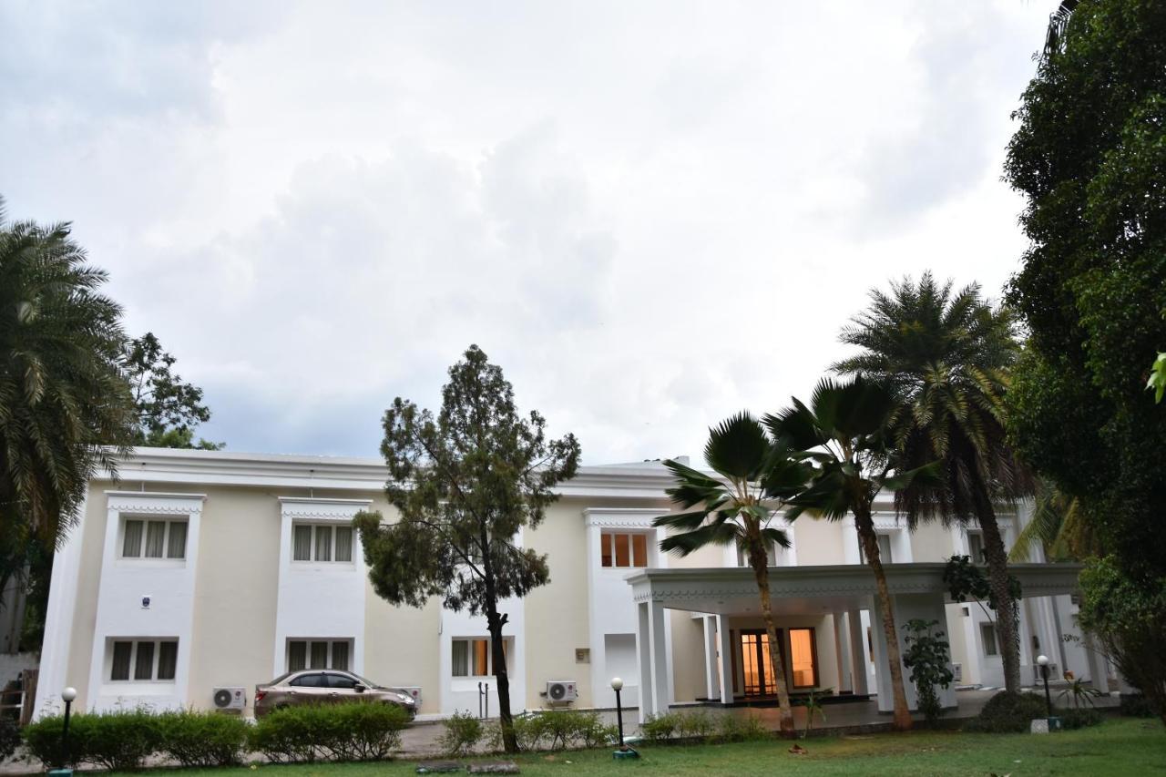 Poppys Vista Hotel Thirumurugan Poondi Ngoại thất bức ảnh